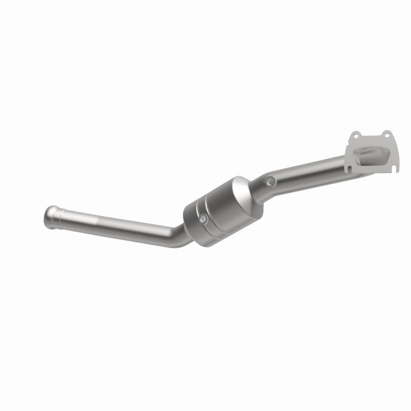 MagnaFlow OEM Grade Federal / EPA Compliant Direct-Fit Catalytic Converter 49723 360 Degree Image Set