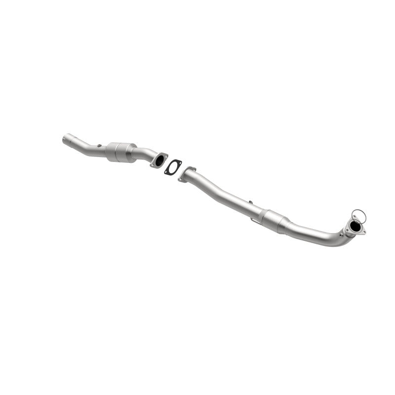 MagnaFlow Chevrolet Silverado 2500 HD OEM Grade Federal / EPA Compliant Direct-Fit Catalytic Converter 51949 360 Degree Image Set