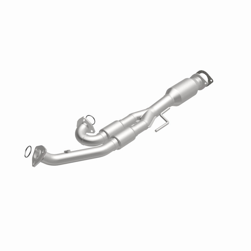 MagnaFlow Nissan HM Grade Federal / EPA Compliant Direct-Fit Catalytic Converter 93669 360 Degree Image Set