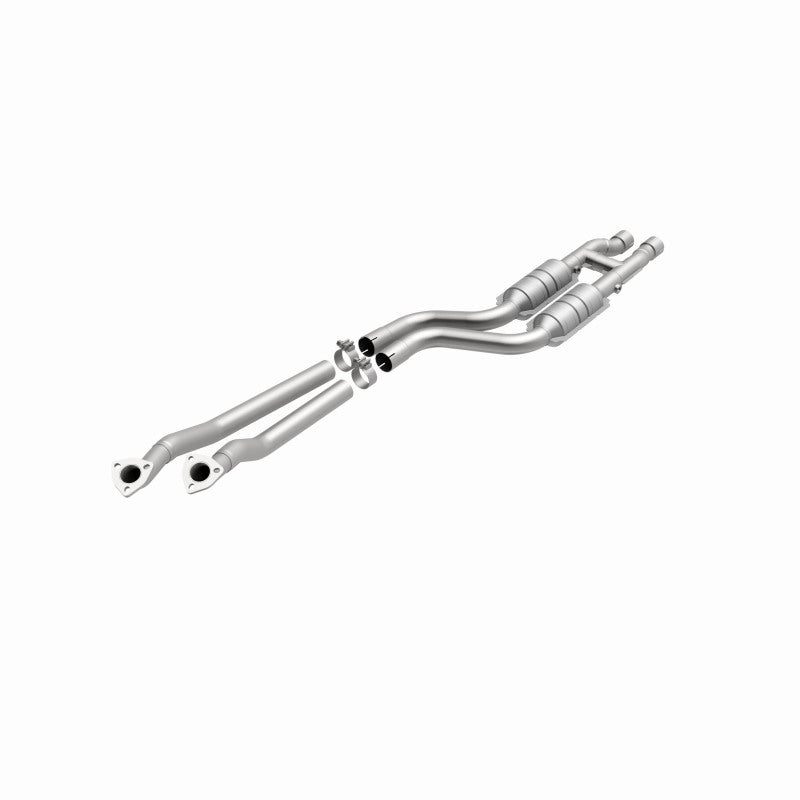 MagnaFlow BMW 528i HM Grade Federal / EPA Compliant Direct-Fit Catalytic Converter 24022 360 Degree Image Set