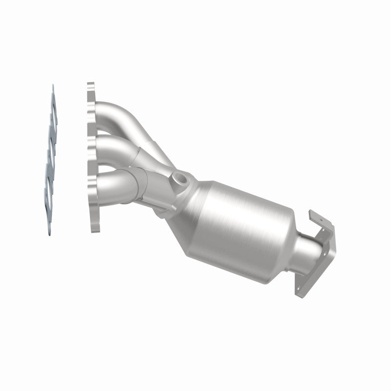 MagnaFlow Volvo XC90 OEM Grade Federal / EPA Compliant Manifold Catalytic Converter 52130 360 Degree Image Set