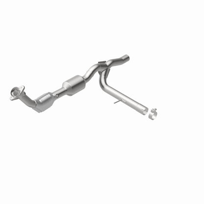 MagnaFlow Ford F-150 OEM Grade Federal / EPA Compliant Direct-Fit Catalytic Converter 52450 360 Degree Image Set