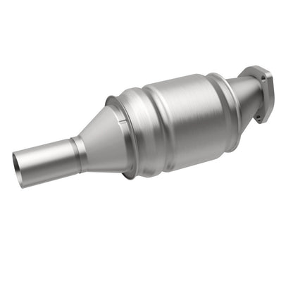 MagnaFlow Volkswagen HM Grade Federal / EPA Compliant Direct-Fit Catalytic Converter 22952 360 Degree Image Set