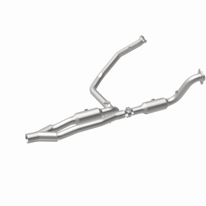 Magnaflow 2012 Ram 1500 Tradesman HD V8 5.7L OEM Underbody Direct-Fit Catalytic Converter 21-457 21-457 360 Degree Image Set