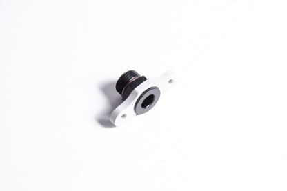 Radium Engineering Nissan VQ FPD Adapter (8AN ORB / 11mm Bore / 42mm Spacing / M6) 20-0460 20-0460 Photo - Primary