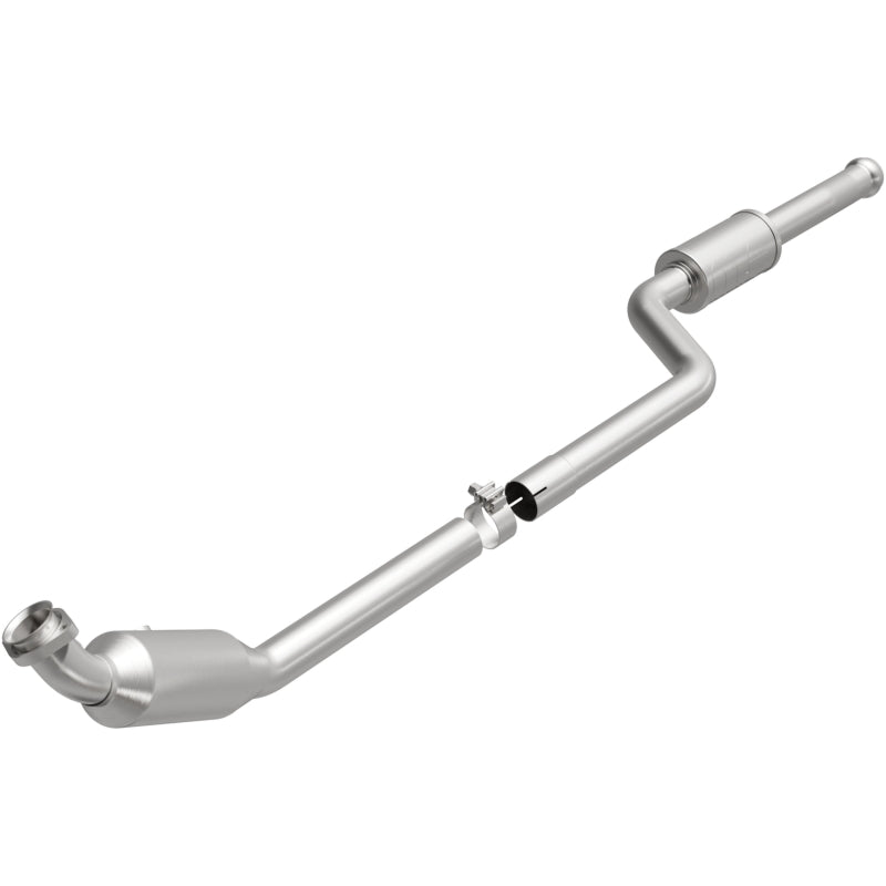 MagnaFlow Mercedes-Benz C300 California Grade CARB Compliant Direct-Fit Catalytic Converter 5461916 Photo - Primary
