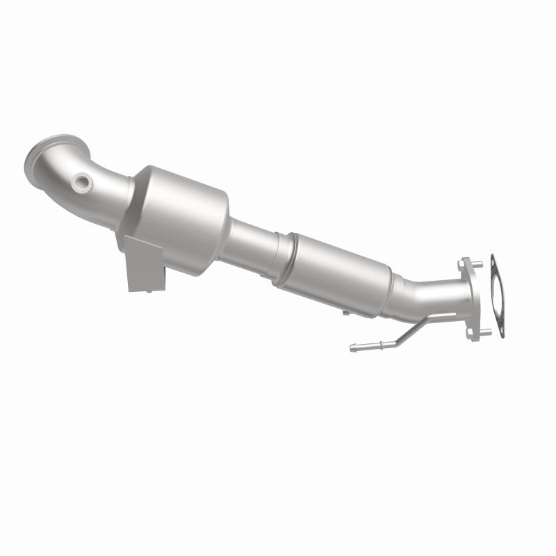 MagnaFlow Ford Focus OEM Grade Federal / EPA Compliant Direct-Fit Catalytic Converter 51633 360 Degree Image Set