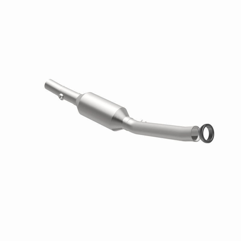 MagnaFlow OEM Grade Federal / EPA Compliant Direct-Fit Catalytic Converter 51821 360 Degree Image Set