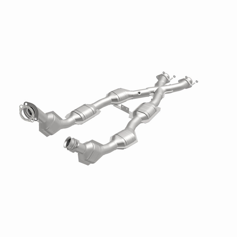 MagnaFlow Ford Mustang HM Grade Federal / EPA Compliant Direct-Fit Catalytic Converter 93348 360 Degree Image Set