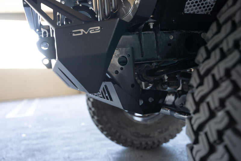 DV8 Offroad 18-23 Jeep Wrangler JL/JT Front Bumper Sway-Bar Disconnect Motor Skid Plate SPJL-02 SPJL-02 Photo - Unmounted