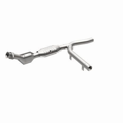 MagnaFlow Ford F-150 California Grade CARB Compliant Direct-Fit Catalytic Converter 447146 360 Degree Image Set