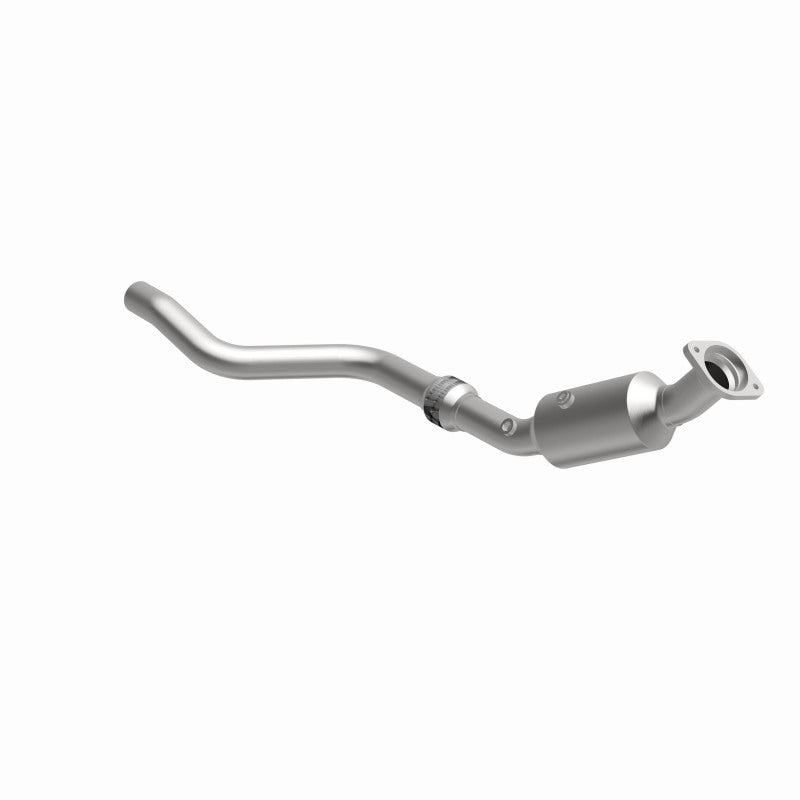 MagnaFlow California Grade CARB Compliant Direct-Fit Catalytic Converter 5561243 360 Degree Image Set