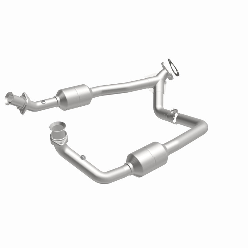 Magnaflow 2003 Ford E-350 Super Duty 5.4L Direct Fit Converter 4583378 4583378 360 Degree Image Set