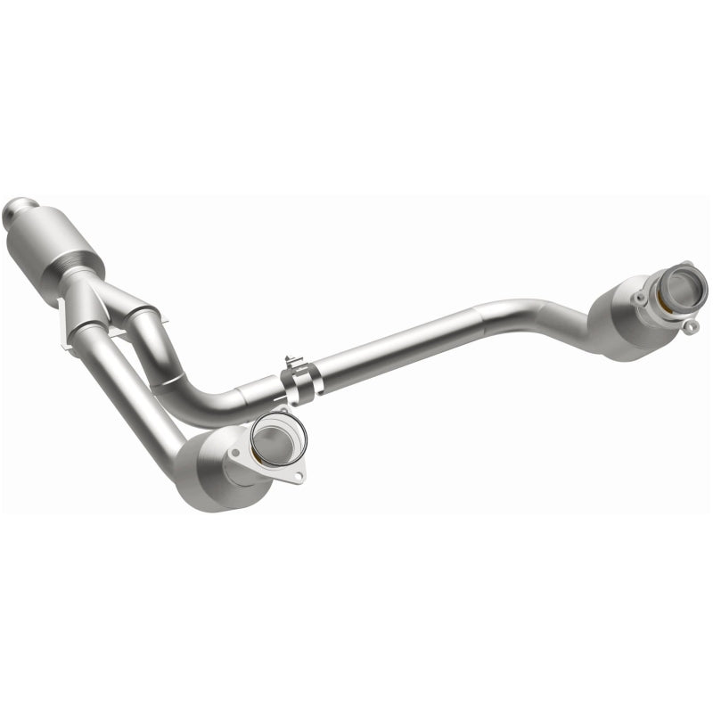 MagnaFlow California Grade CARB Compliant Direct-Fit Catalytic Converter 5582642 Photo - out of package
