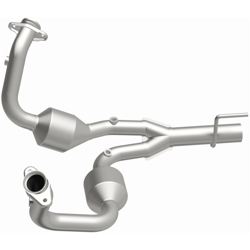 MagnaFlow Jeep Grand Cherokee OEM Grade Federal / EPA Compliant Direct-Fit Catalytic Converter 49070 Photo - out of package