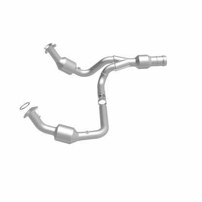 MagnaFlow OEM Grade Federal / EPA Compliant Direct-Fit Catalytic Converter 52616 360 Degree Image Set