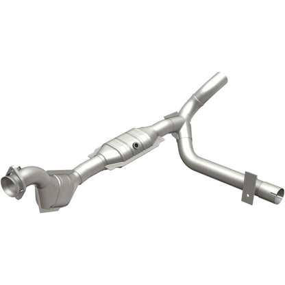 MagnaFlow Ford HM Grade Federal / EPA Compliant Direct-Fit Catalytic Converter 93629 Photo - Primary