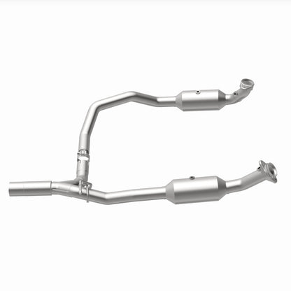 Magnaflow 17-18 Ford E-350 6.8L Direct Fit Converter 280014 280014 360 Degree Image Set
