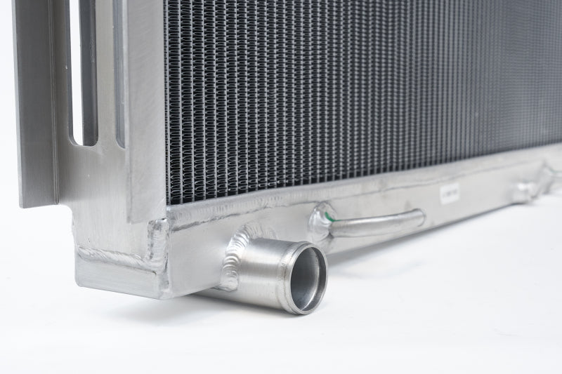 CSF 96-02 Toyota 4Runner (2.7/3.4L) Heavy-Duty All-Aluminum Radiator 7210 7210 Photo - Close Up