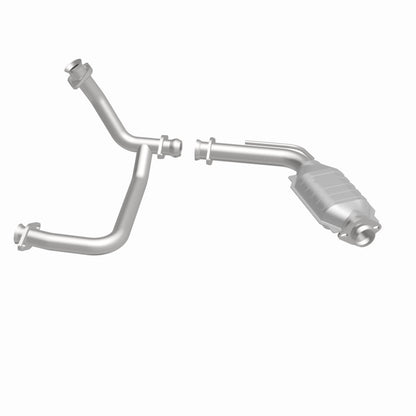 MagnaFlow Standard Grade Federal / EPA Compliant Direct-Fit Catalytic Converter 93360 360 Degree Image Set