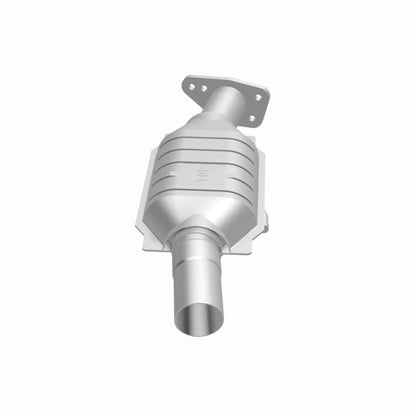MagnaFlow Standard Grade Federal / EPA Compliant Direct-Fit Catalytic Converter 93418 360 Degree Image Set
