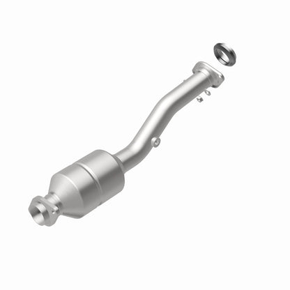 MagnaFlow Nissan Sentra OEM Grade Federal / EPA Compliant Direct-Fit Catalytic Converter 52272 360 Degree Image Set