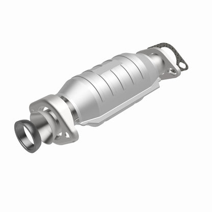 MagnaFlow Standard Grade Federal / EPA Compliant Direct-Fit Catalytic Converter 23681 360 Degree Image Set