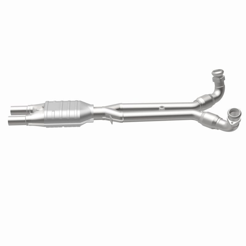 MagnaFlow Alfa Romeo Standard Grade Federal / EPA Compliant Direct-Fit Catalytic Converter 23097 360 Degree Image Set
