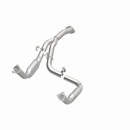 MagnaFlow OEM Grade Federal / EPA Compliant Direct-Fit Catalytic Converter 21-252 360 Degree Image Set