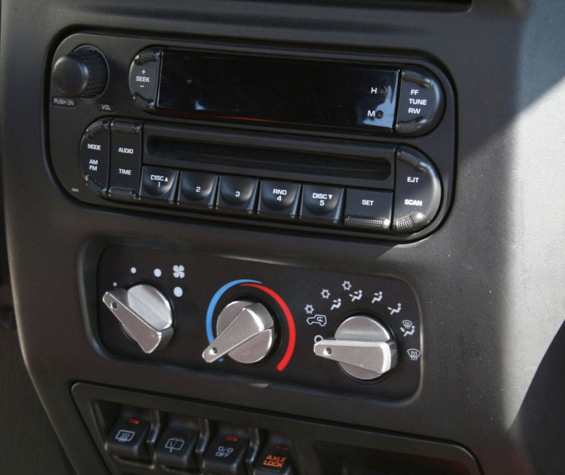 Rugged Ridge 3-Pc Alu Climate Control Knob Set Blue 99-06TJ 11420.03 11420.03 Photo - Mounted