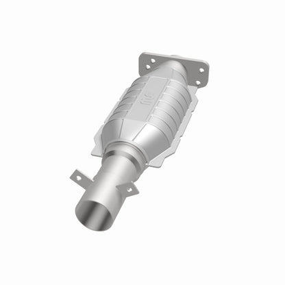 MagnaFlow Standard Grade Federal / EPA Compliant Direct-Fit Catalytic Converter 93486 360 Degree Image Set