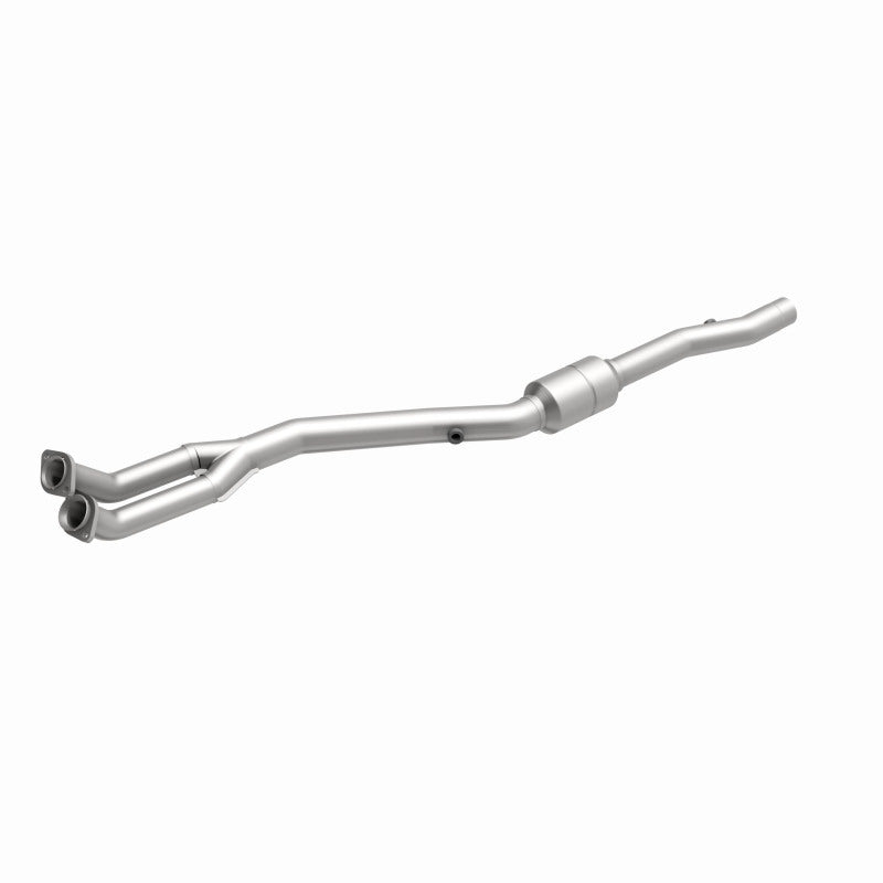 MagnaFlow BMW 840Ci HM Grade Federal / EPA Compliant Direct-Fit Catalytic Converter 24131 360 Degree Image Set