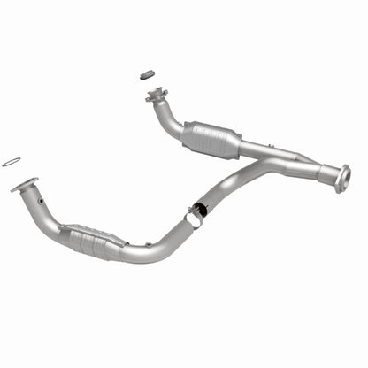 MagnaFlow Hummer H2 OEM Grade Federal / EPA Compliant Direct-Fit Catalytic Converter 49679 360 Degree Image Set