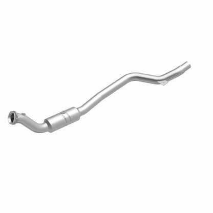MagnaFlow OEM Grade Federal / EPA Compliant Direct-Fit Catalytic Converter 52100 360 Degree Image Set