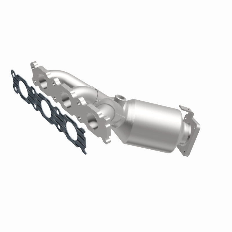 MagnaFlow Volvo XC90 OEM Grade Federal / EPA Compliant Manifold Catalytic Converter 52131 360 Degree Image Set
