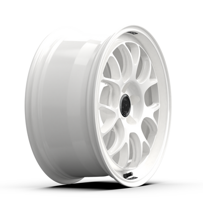 fifteen52 Apex RSR 18x9.5 5x114.3 38mm ET 73.1mm Center Bore Rally White RSARW-89554+38 RSARW-89554+38 User 1