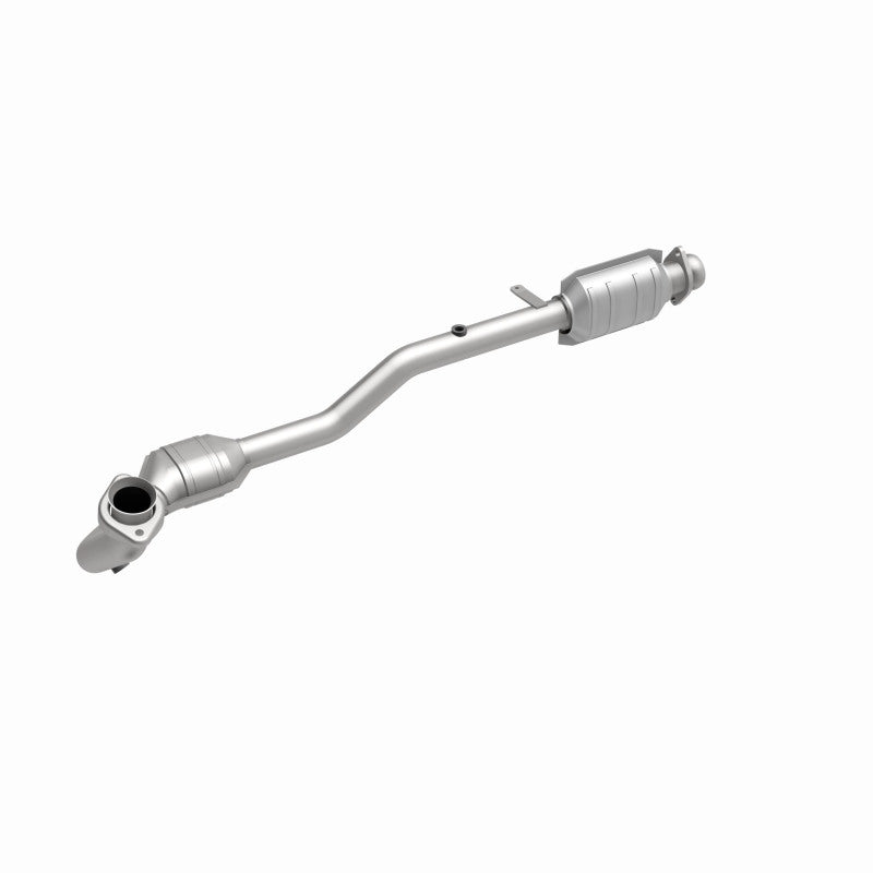 MagnaFlow OEM Grade Federal / EPA Compliant Direct-Fit Catalytic Converter 51088 360 Degree Image Set
