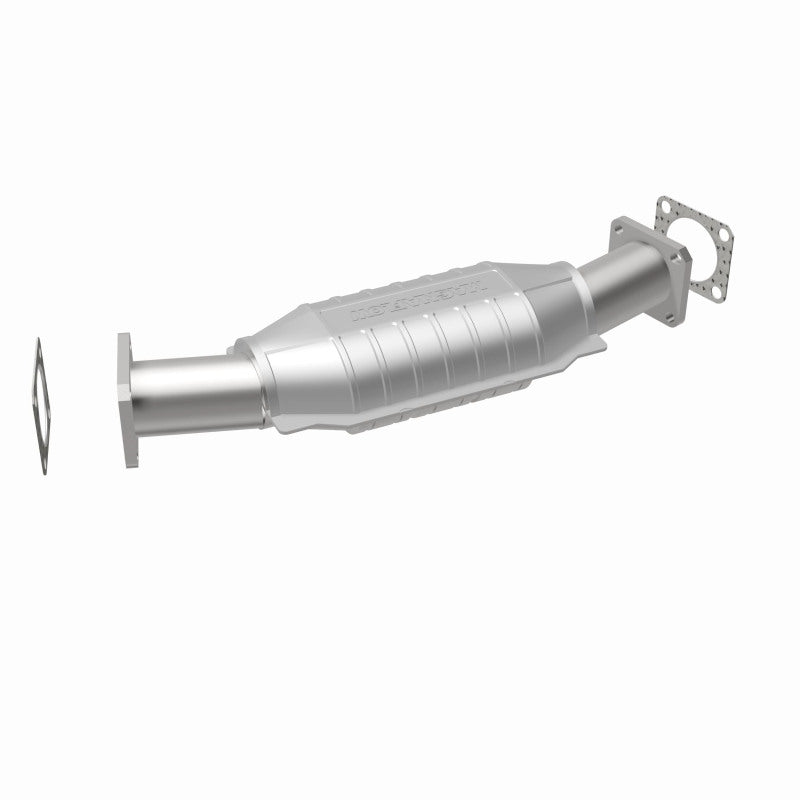 MagnaFlow Chevrolet California Grade CARB Compliant Direct-Fit Catalytic Converter 3322430 360 Degree Image Set