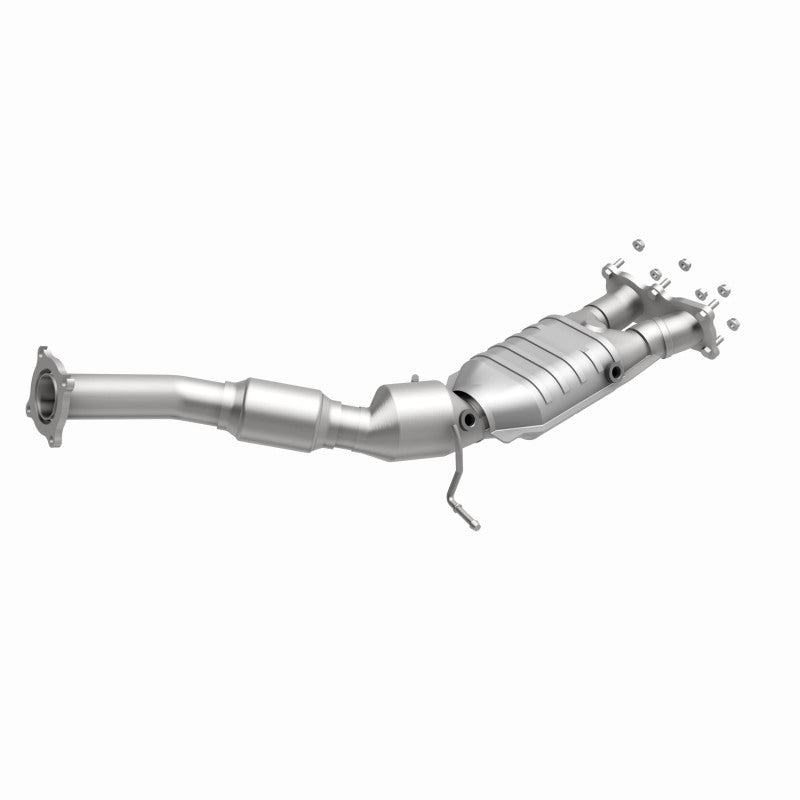 MagnaFlow Volvo XC60 OEM Grade Federal / EPA Compliant Direct-Fit Catalytic Converter 51691 360 Degree Image Set