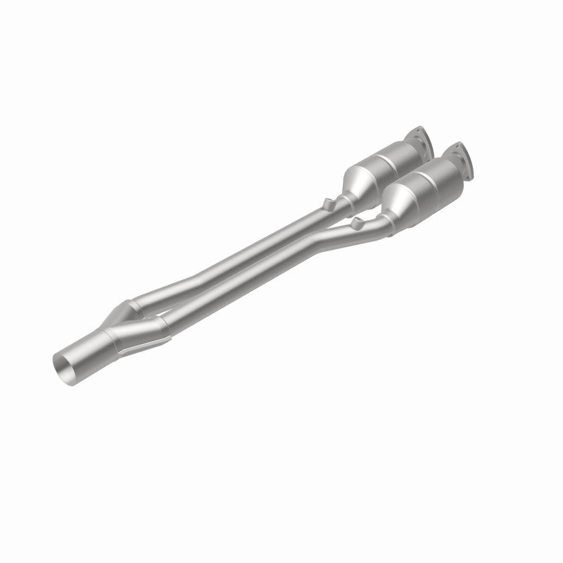 MagnaFlow HM Grade Federal / EPA Compliant Direct-Fit Catalytic Converter 24157 360 Degree Image Set