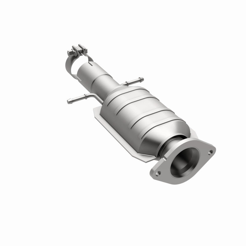 MagnaFlow OEM Grade Federal / EPA Compliant Direct-Fit Catalytic Converter 51913 360 Degree Image Set