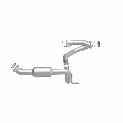 MagnaFlow Toyota Tacoma OEM Grade Federal / EPA Compliant Direct-Fit Catalytic Converter 52562 360 Degree Image Set