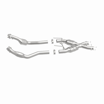 MagnaFlow Standard Grade Federal / EPA Compliant Direct-Fit Catalytic Converter 93332 360 Degree Image Set