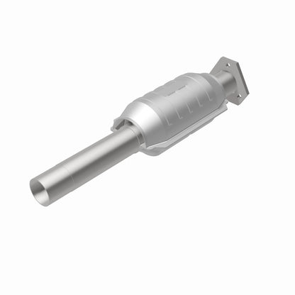 MagnaFlow Volkswagen Standard Grade Federal / EPA Compliant Direct-Fit Catalytic Converter 22917 360 Degree Image Set