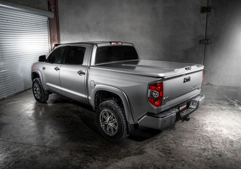 Undercover 22-24 Toyota Tundra Crew Cab 5.5ft w/o Trail Box Elite LX Bed Cover - Super White UC4158L-040 UC4158L-040 Photo - Mounted