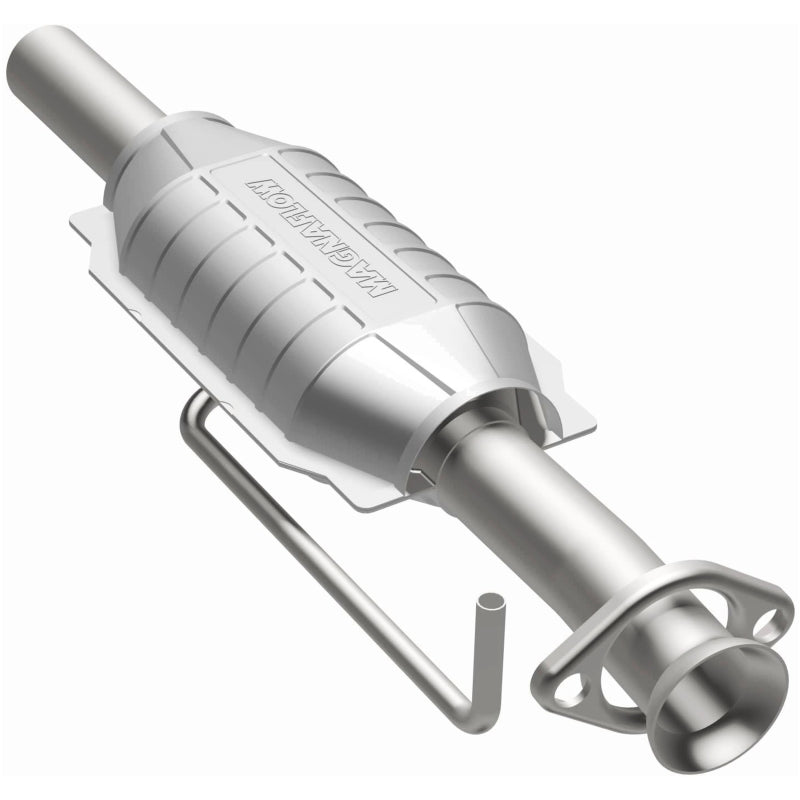 MagnaFlow Standard Grade Federal / EPA Compliant Direct-Fit Catalytic Converter 23348 Photo - out of package