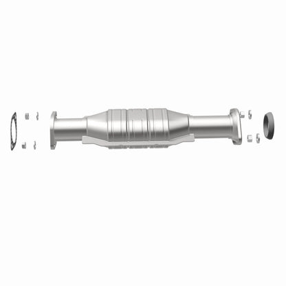 MagnaFlow Mitsubishi Montero HM Grade Federal / EPA Compliant Direct-Fit Catalytic Converter 24239 360 Degree Image Set