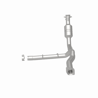 MagnaFlow Ford F-150 California Grade CARB Compliant Direct-Fit Catalytic Converter 5551139 360 Degree Image Set