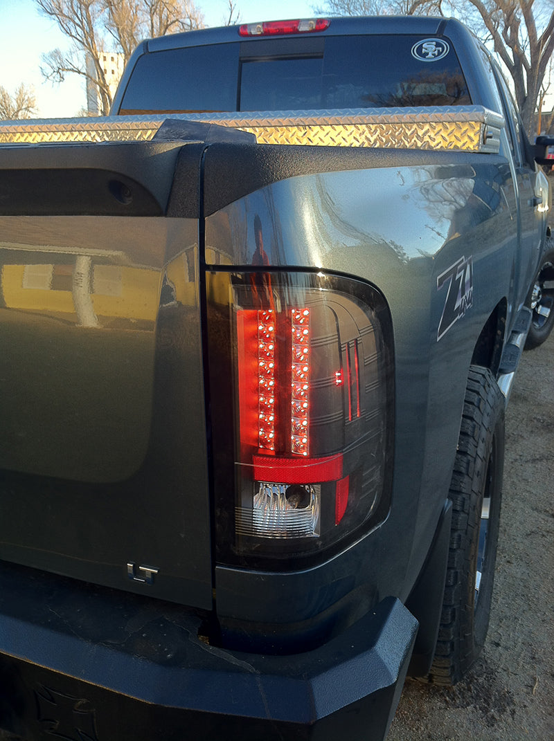 Spyder Chevy Silverado 07-13 LED Tail Lights Blk ALT-YD-CS07-LED-BK 5001771 5001771 User 1