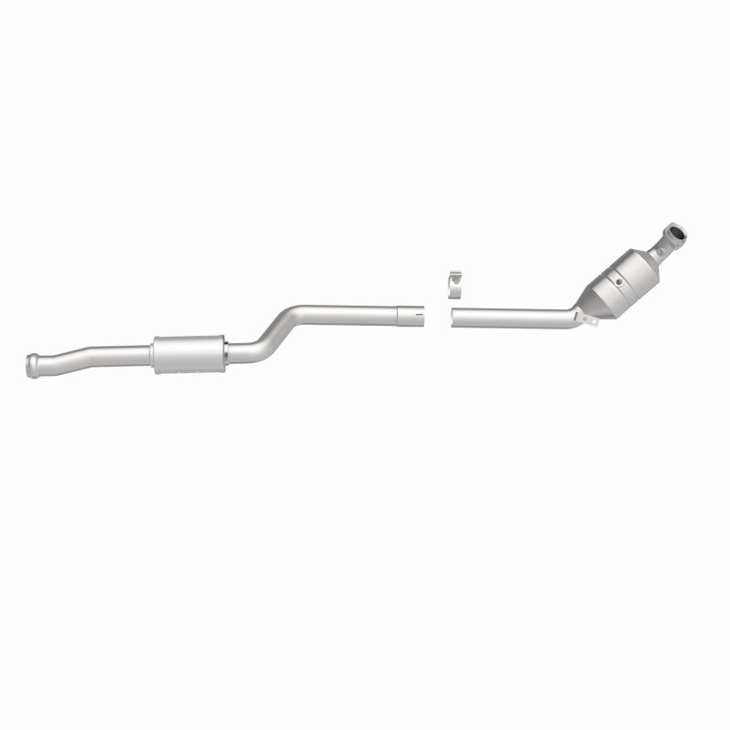 MagnaFlow Mercedes-Benz California Grade CARB Compliant Direct-Fit Catalytic Converter 5561916 360 Degree Image Set